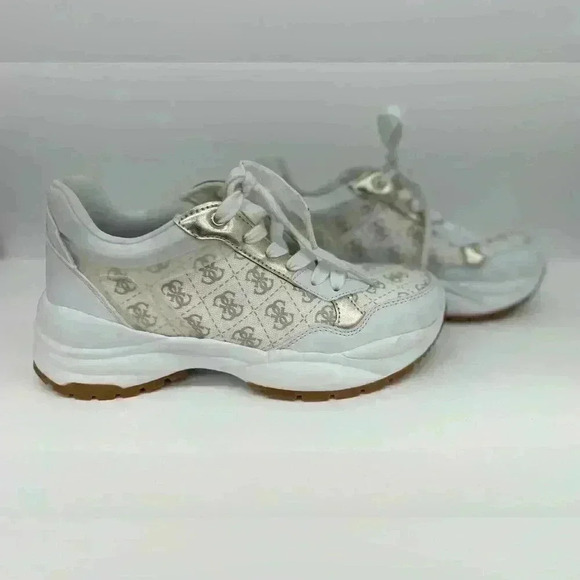GUESS SNEAKERS SIZE 8 - Picture 5 of 8